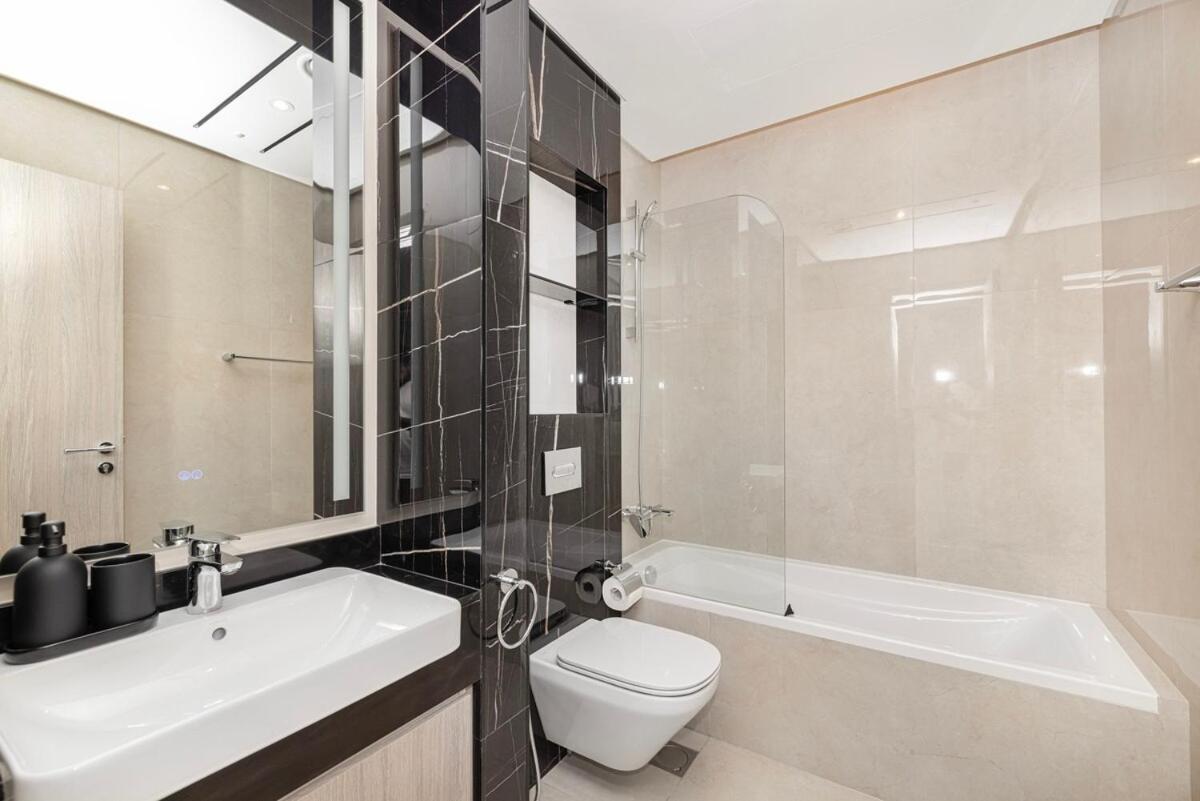 Medore Entire Brand New Flat In * Dubaï